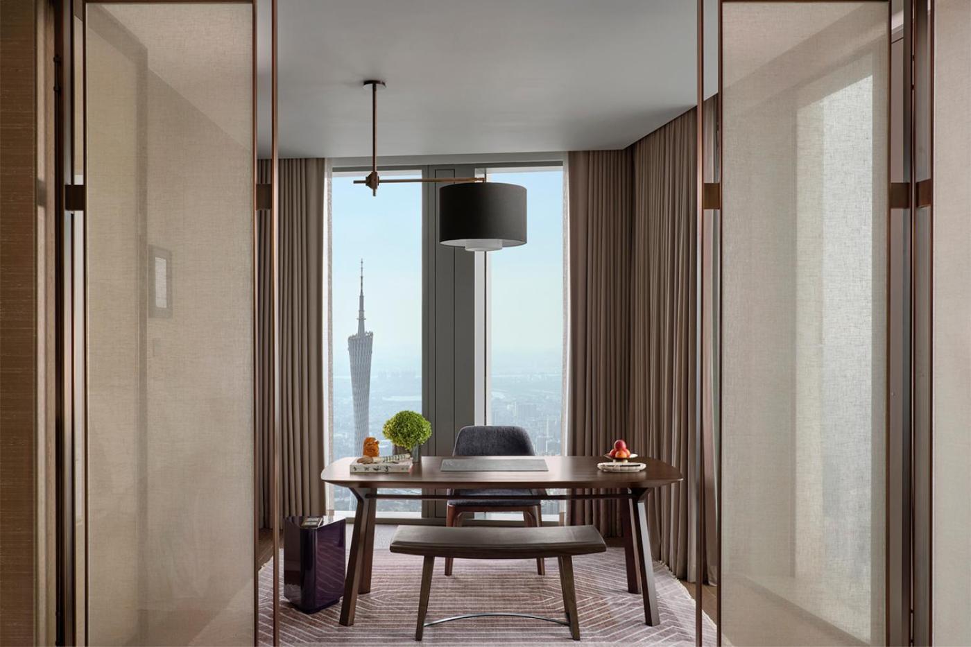Rosewood Guangzhou, Enjoy Free Shuttle Bus Service Between The Hotel And The Canton Fair Complex During The Canton Fair Exterior foto